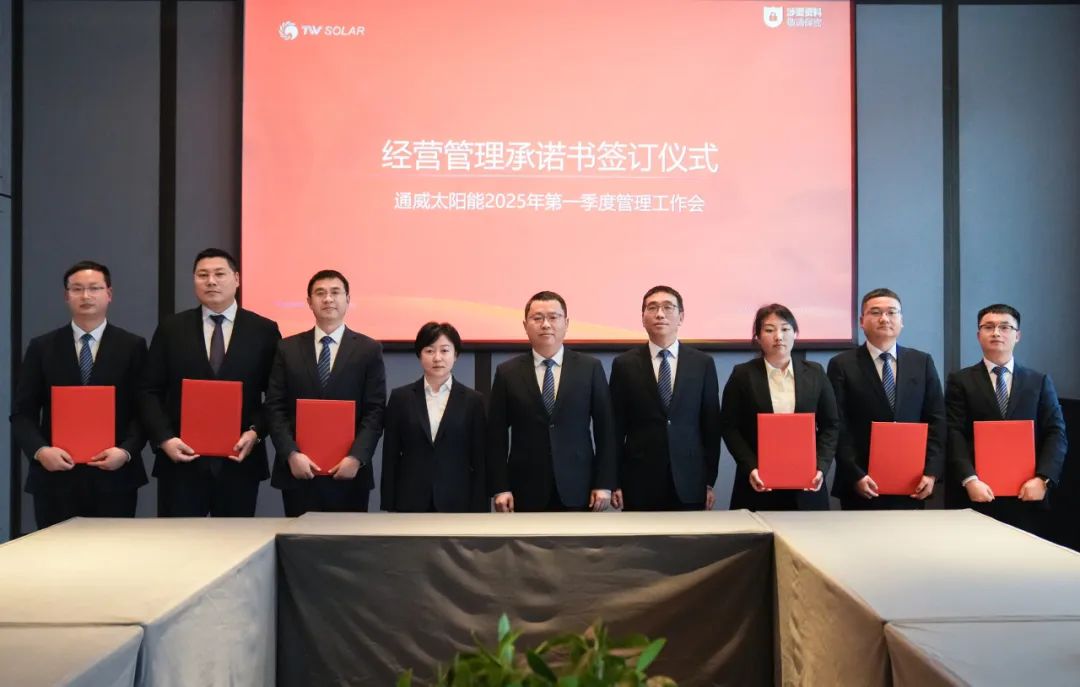 b84103a27a403b27f9f2ecfdae4358e0.jpg b84103a27a403b27f9f2ecfdae4358e0.jpg