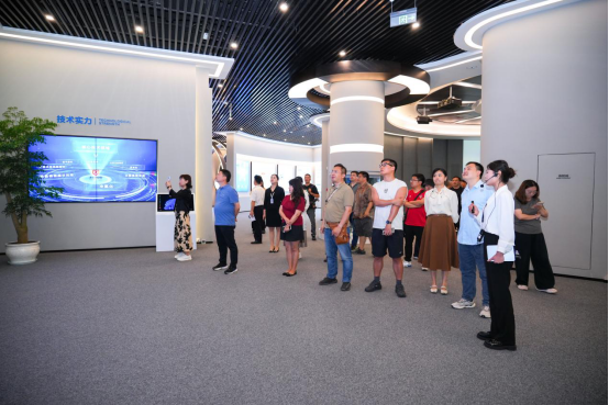 41e124c0a301875a93342bcf6f349320.png 41e124c0a301875a93342bcf6f349320.png