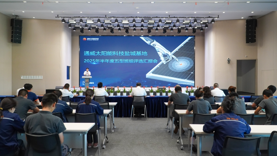 f3239a283ab8eab92e6fffa6d9a6748b.jpg f3239a283ab8eab92e6fffa6d9a6748b.jpg